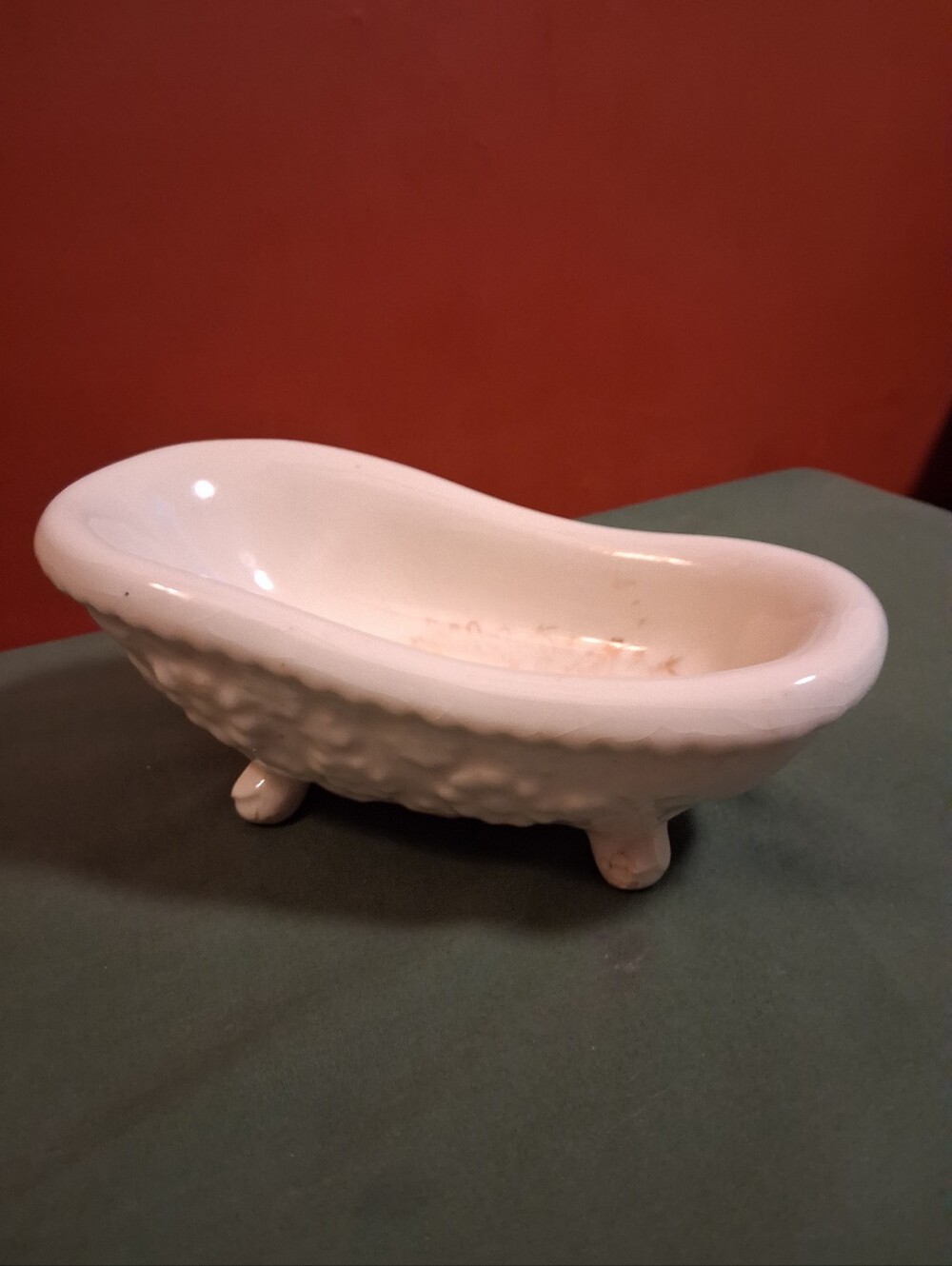 1970s Vintage Ivory Ceramic Tub Shaped Footed Decorative Dish